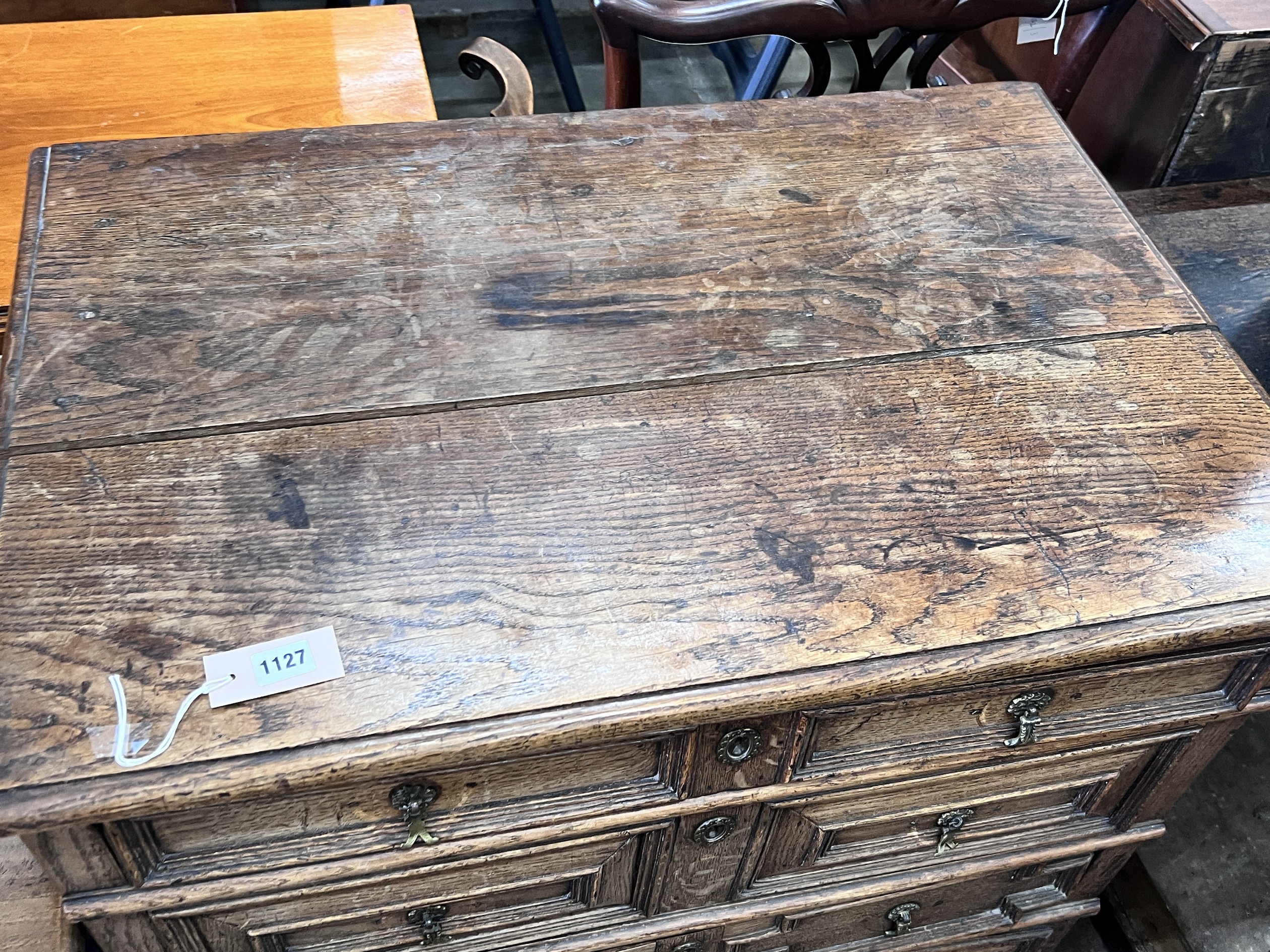 An 18th century oak chest of drawers, width 86cm, depth 58cm, height 90cm